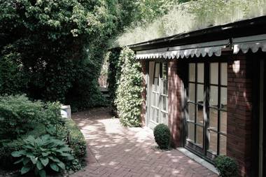 von Deska Townhouses - Ivy House