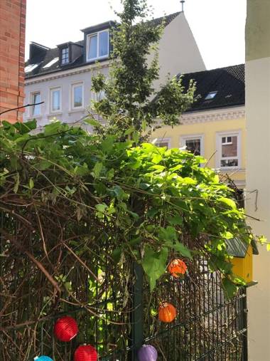 Ferienapartments "BACKBORD" & "STEUERBORD" in Hamburg-Ottensen