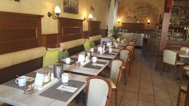 Hotel Goldener Adler Garni