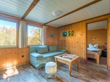 Stunning Holiday Home in Güntersberge near Lake