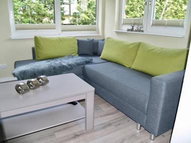 Cozy Holiday Home in Friedrichshöhe with Private Terrace