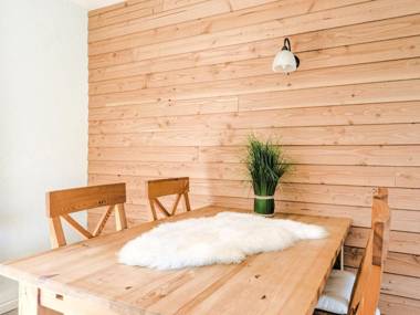 Spacious Apartment near Lake in Guntersberge