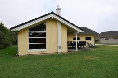 Resort 1 Surfer's Residence E 137