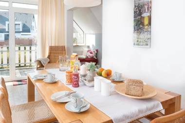 W4 - Gästehaus Christian-Westphal-Str 60 - FERIENDOMIZIL HOLLICH