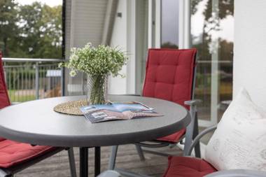 L4 - Ferienanlage Lindenstraße 1 - FERIENDOMIZIL HOLLICH