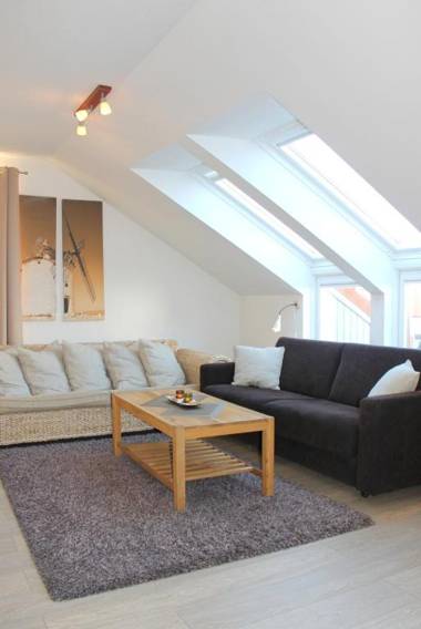 "Grüntal 8 - Whg 9" Wohlfühloase in ruhiger Lage 52 qm Wohnfläche zzgl 12 qm großzügiger Dachterrasse!