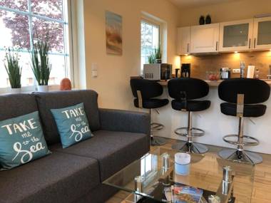 Ferienwohnung "Ostseeglück"