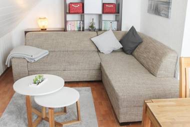 Grömitz Stiegkamp 3 Whg 2 - große Wohnung mit Balkon 2 SZ Nähe Yachthafen und Strand inkl WLAN