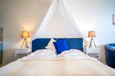 Studio 44 "Wolkenlos" mit Meerblick