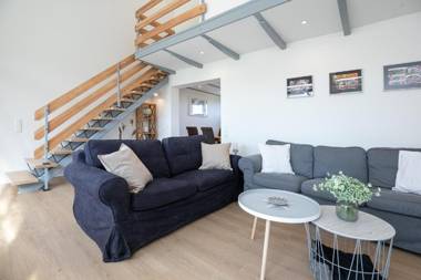 Rosengarten am Feldrand