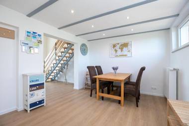 Rosengarten am Feldrand