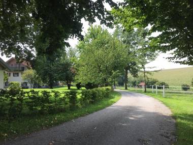 Gut Schwarz-n Hof Ferienwohnungen