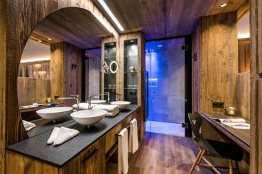 Hüttenhof - Wellnesshotel & Luxus-Bergchalets - Adults only