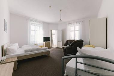 Menzels Pension Drehscheibe