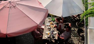 Liegen;schaft Guesthouse