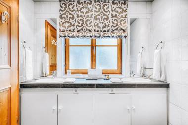 The Alpine Apartment