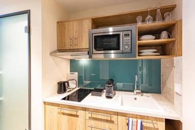 Stellaris Apartment Hotel