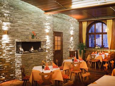 Hotel und Gästehaus Kreuz