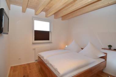 Kojenhus Gager - F605