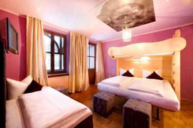 Villa Fantasia Budget Boutique Hotel