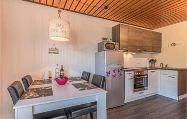 Awesome apartment in Friedrichskoog with WiFi and 2 Bedrooms