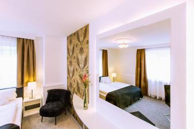 Hotel Hellers Twenty Four II -24h-Check-In-