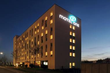 Motel One Frankfurt Airport
