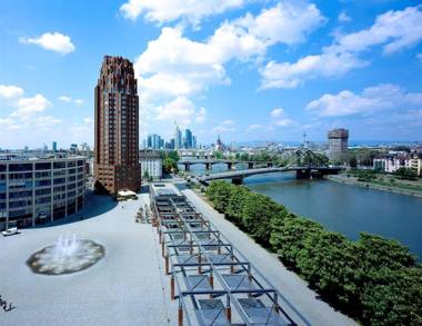 Lindner Hotel & Residence Main Plaza