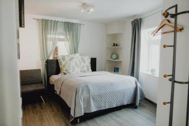 Stadt Land Fluss first Apartments by Zollhaus