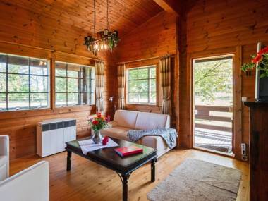 Holiday Home in Eschede with Terrace Garden Barbecue Pond