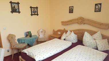 Landhotel BurgenBlick Garni & Tagungshotel