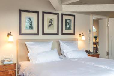 Residenz Weingut Schloss Reinhartshausen