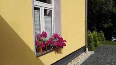 Haus Eveline - Ferienwohnungen unterhalb der Wartburg -