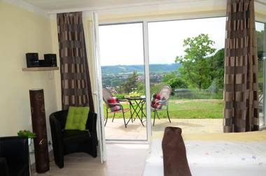 Kirschberghof Gästehaus und Weinverkauf