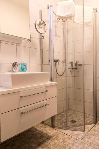 Frau-Clara-Haus-Ecke-2