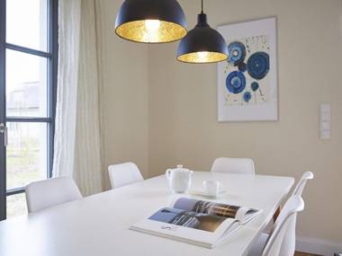 Reetland am Meer - Premium Reetdachvilla mit 3 Schlafzimmern Sauna und Kamin E16