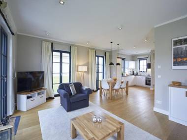 Reetland am Meer - Superior Reetdachvilla mit 2 Schlafzimmern F03