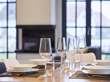 Reetland am Meer - Superior Reetdachvilla mit 2 Schlafzimmern Kamin und 2 Terrassen F17