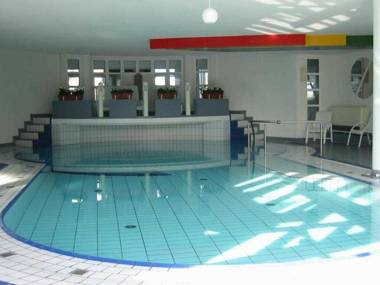 KW42-306 Haus Triton