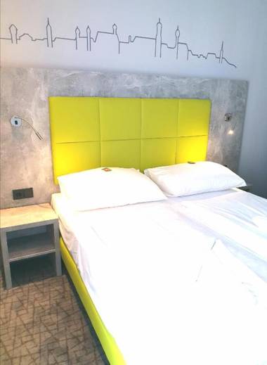 SleepySleepy Hotel Dillingen