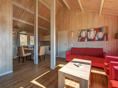 Single storey bungalow near water reservoir in the Nordeifel