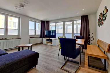 Grosse-Ferienwohnung-14-mit-Meerblick-und-Strandkorb-im-Haus-Seeluft-in-Duhnen