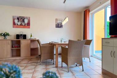 Apartes-Ferienhaus-10-in-der-Ferienanlage-Wohnpark-Weser-in-Doese