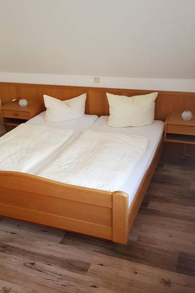 Landhaus Braband Ferienwohnungen - Gustav-Schönleber-Weg 2