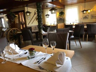 Hotel Orthwein -kostenfreie Parkplätze-