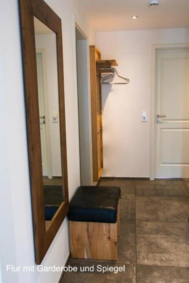 Pole Poppenspäler mit Ladestation