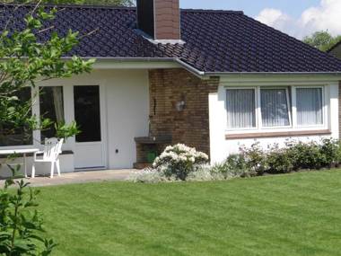 Bue Ferienhaus H Hahn 90