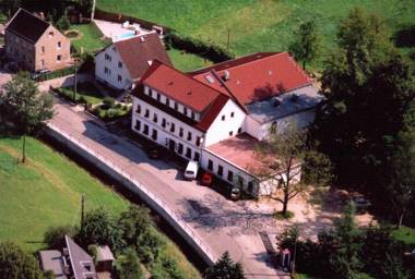 Landhotel Goldener Löwe mit Pension Am Taurastein