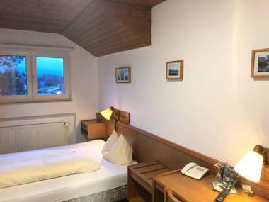 Landhotel Sonneneck - Breuna im Naturpark