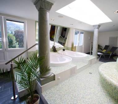 Das Ebertor - Hotel & Hostel